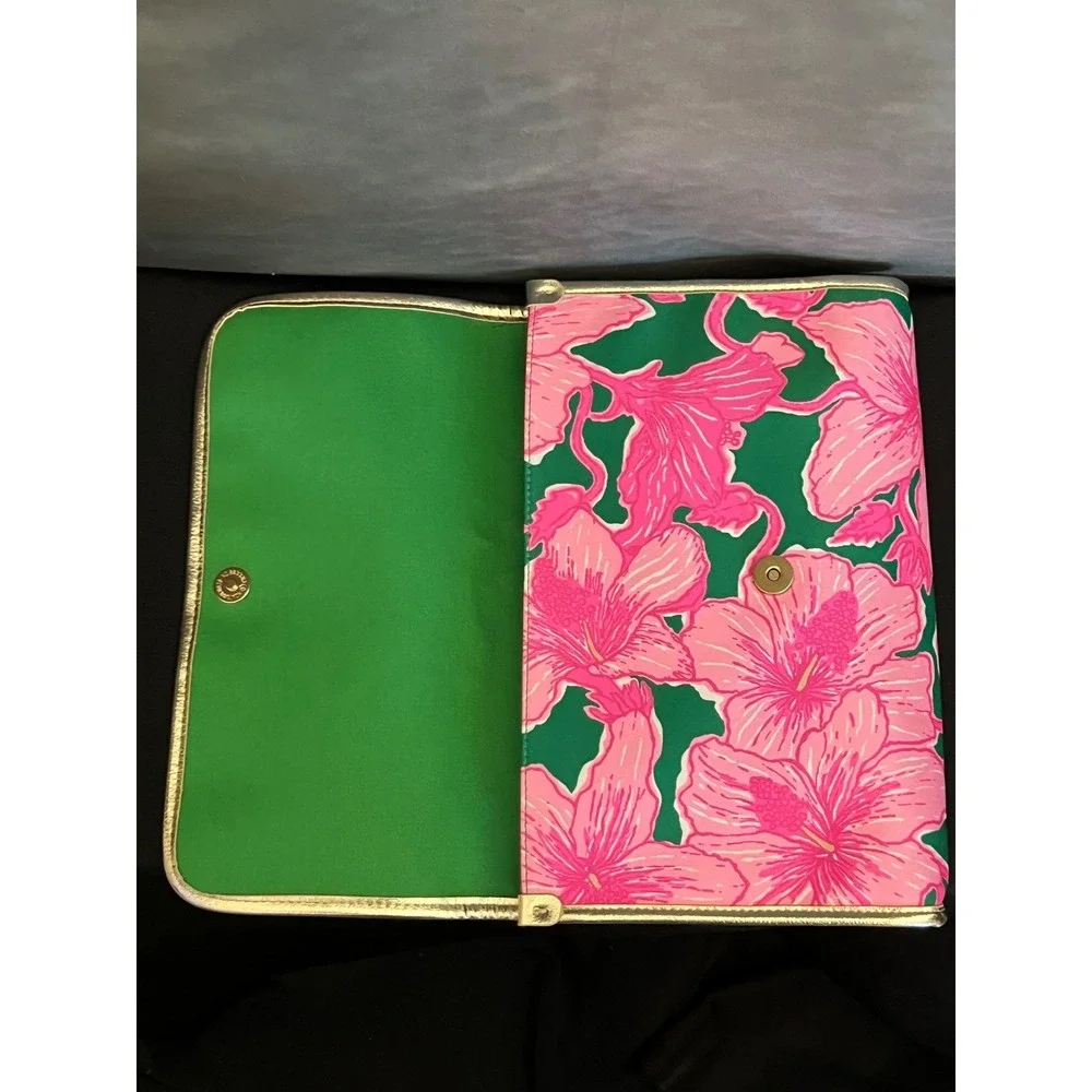 Lilly‎ Pulitzer Clutch Pink Green Floral Print White Lace Trim Gold Accents